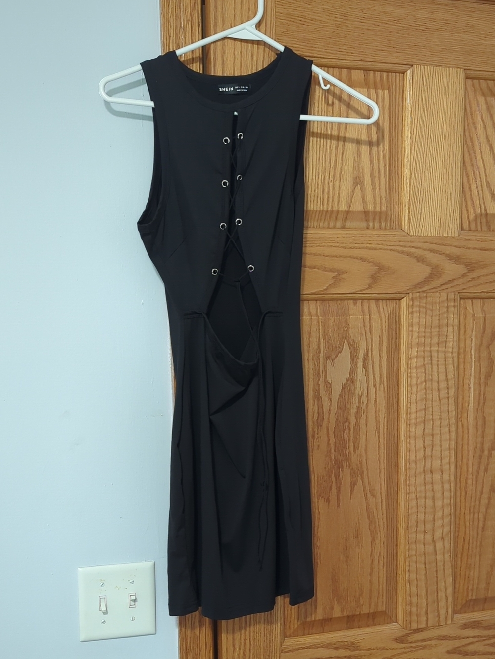 SHEIN Black Sleeveless Mini Dress with Lace-Up Front